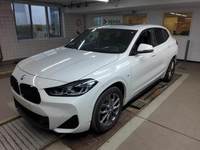 Изглед отпред отляво