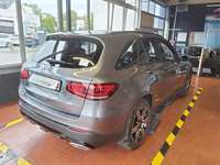 Vue de l’arrière droit