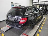 Widok z tyłu po stronie prawej