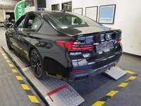 Widok z tyłu po stronie lewej