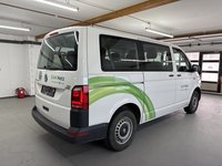 Widok z tyłu po stronie prawej