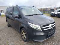 Pogled desno spredaj