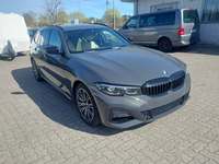 Pogled desno spredaj