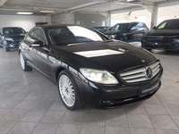 Pogled sprijeda desno