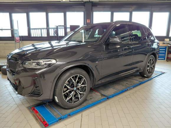 Pogled sprijeda lijevo