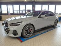 Вид спереди слева