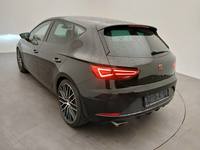 Вид сзади слева