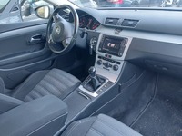 Вид на салон