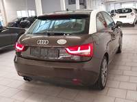 Widok z tyłu po stronie prawej