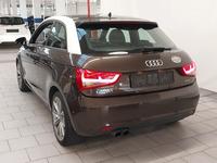 Widok z tyłu po stronie lewej