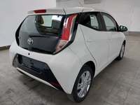 Vue de l’arrière droit