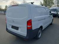 Widok z tyłu po stronie prawej