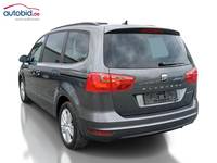 Vue de l’arrière gauche