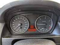 Pogled na kombinovani instrument