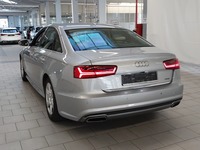 Widok z tyłu po stronie lewej