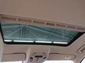 Widok dachu przesuwnego / dachu panoramicznego