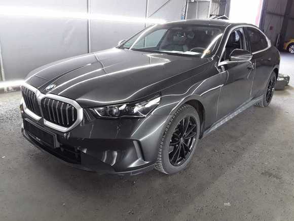 Widok z przodu po stronie lewej