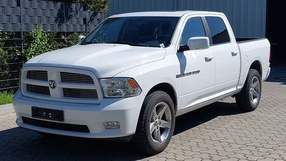 Náhled zpředu zleva