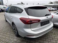 Widok z tyłu po stronie lewej