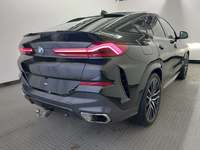 Pogled od pozadi desno