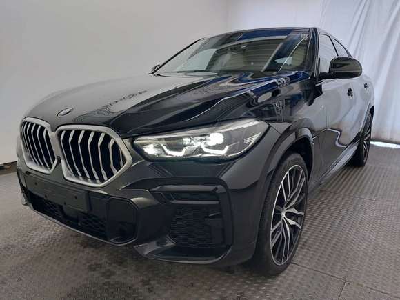 Вид спереди слева