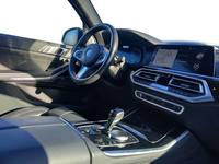 Вид на салон