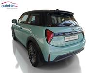 Widok z tyłu po stronie lewej