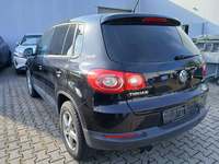 Aanzicht achter links