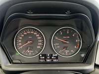 Pogled na kombinovani instrument