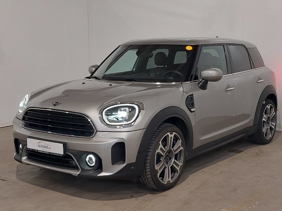 Pogled sprijeda lijevo