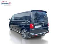 Vaade tagant vasakult