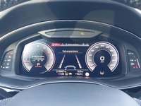 Pohled na přístrojovou desku