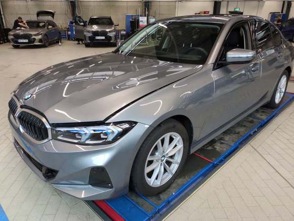 Pogled sprijeda lijevo