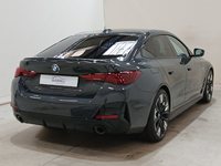 Aanzicht achter rechts