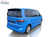 Vue de l’arrière droit