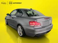 Вид сзади слева