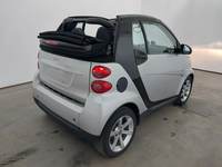 Widok z tyłu po stronie prawej