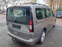 Вид сзади справа