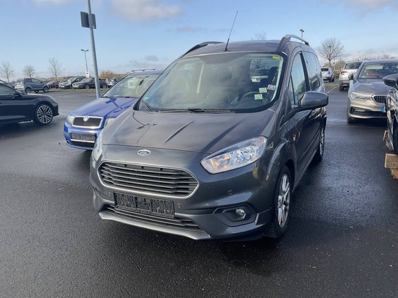 Widok z przodu po stronie lewej