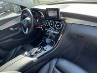 Вид на салон