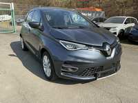 Вид спереди справа