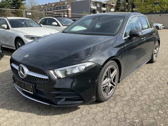 Вид спереди слева