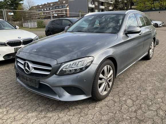 Вид спереди слева