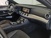 Вид на салон