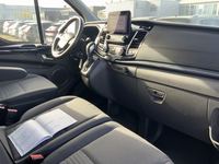 Вид на салон