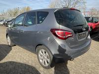 Вид сзади слева