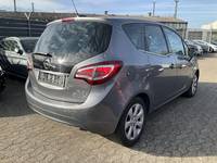 Вид сзади справа