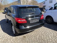 Aanzicht achter links