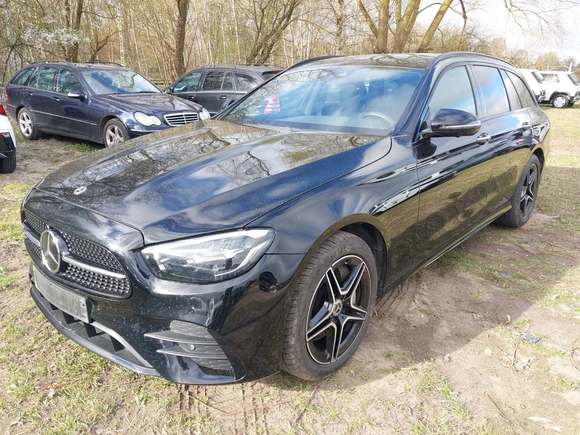 Вид спереди слева