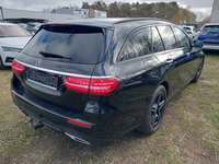 Вид сзади справа